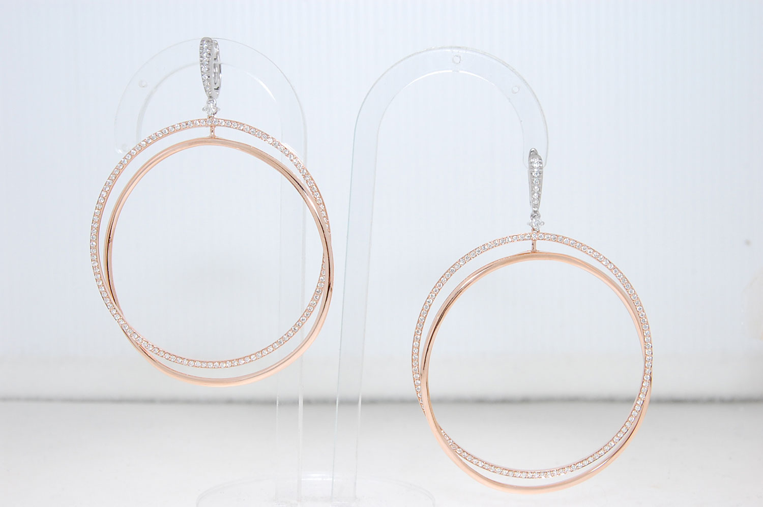 Gold and brilliant-cut diamonds earrings - Double Circles collection